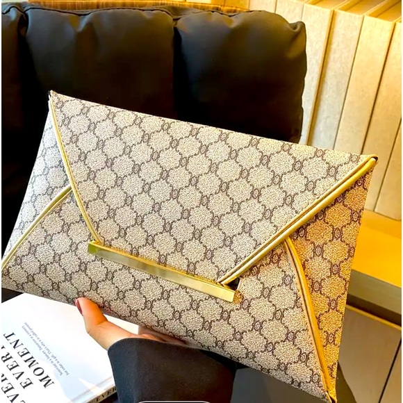 NWT Classic Elegant Envelope Clutch Wallet - Picture 8 of 8